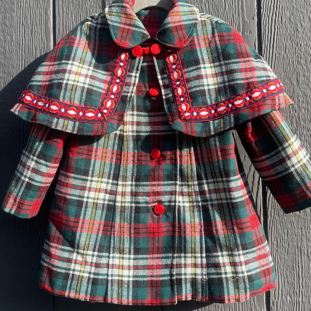 Vintage Style Plaid Kids Coat with Cape - Red and Green